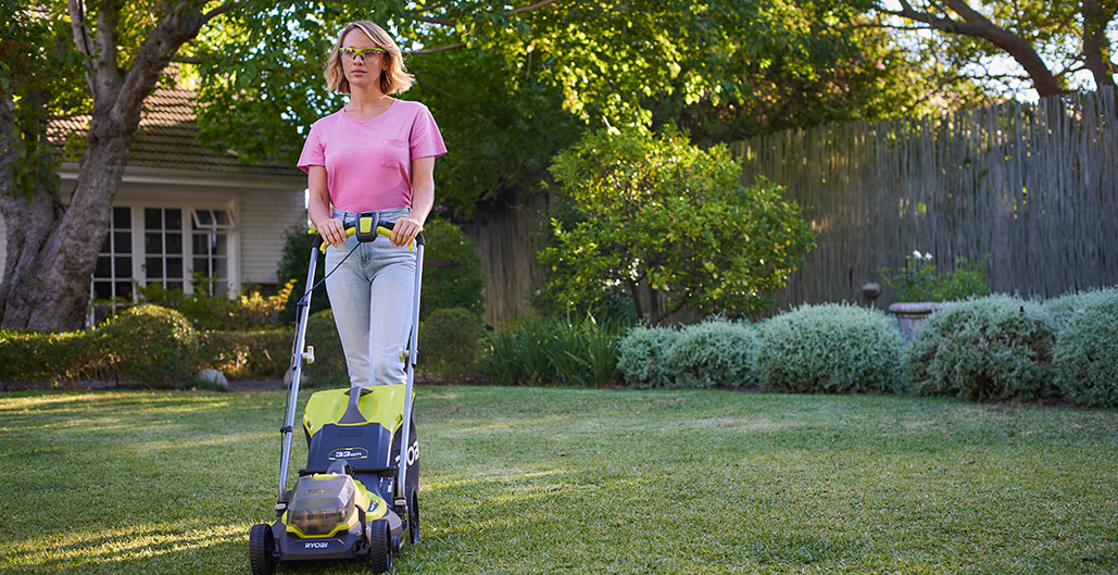 Ryobi push deals lawn mower